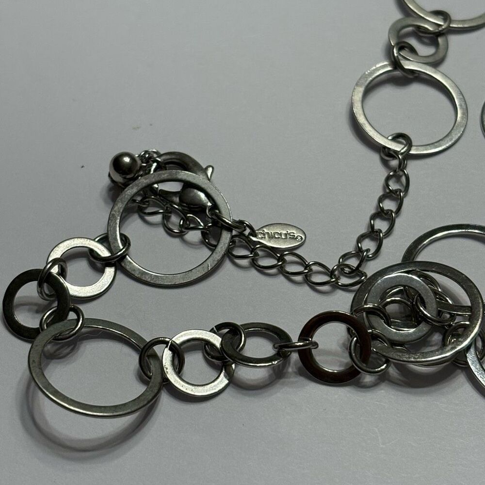 Chico’s Alternating Endless Circle Hoop Link Silver Tone Chain Necklace - Picture 4 of 5